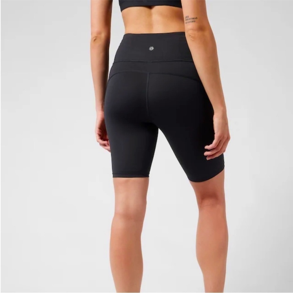 Athleta Ultimate Stash Pocket 7” Biker Shorts | XXS